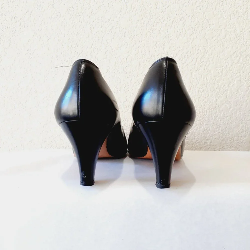 Salvatore Ferragamo black leather